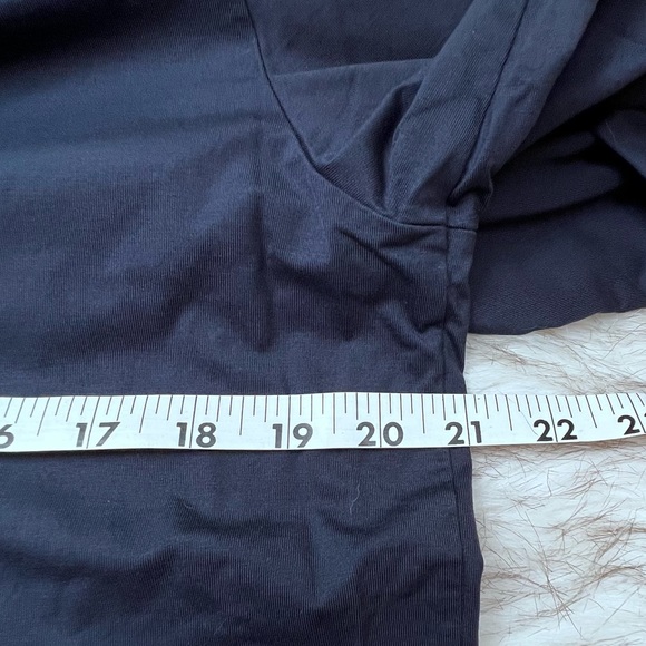 Lululemon Navy Basic Long Sleeve Tee Size S - Picture 6 of 6